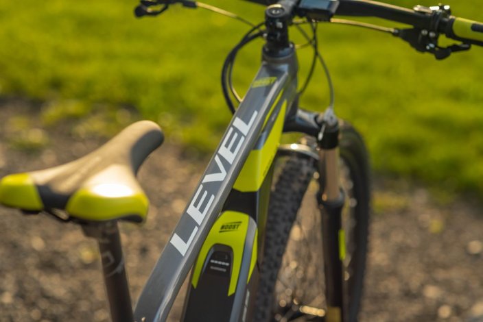 KROSS LEVEL BOOST 1.0 29" - Velikost rámu: M  (18"), Velikost kol: 29, Materiál rámu: Alu, Převody: 10, Kapacita baterie: 500WH