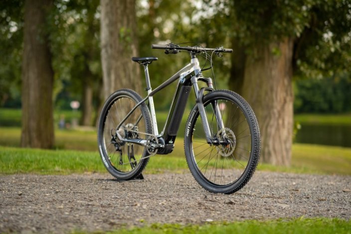KROSS  LEVEL BOOST 3.0 630 29" - Velikost rámu: L (20"), Velikost kol: 29, Materiál rámu: Alu, Převody: 11, Kapacita baterie: 630WH