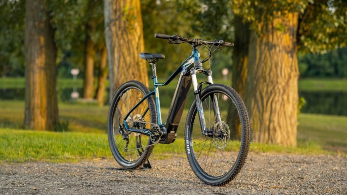 KROSS  LEA BOOST 3.0 630 29“ - Velikost rámu: M (19"), Velikost kol: 29, Materiál rámu: Alu, Převody: 10, Kapacita baterie: 630WH