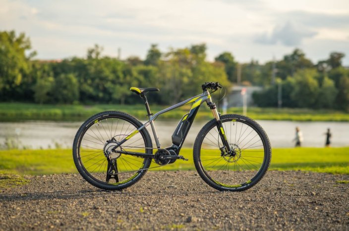 KROSS LEVEL BOOST 1.0 29" - Velikost rámu: M  (18"), Velikost kol: 29, Materiál rámu: Alu, Převody: 10, Kapacita baterie: 500WH