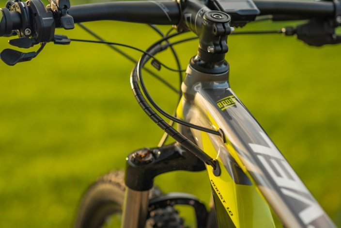 KROSS LEVEL BOOST 1.0 29" - Velikost rámu: M  (18"), Velikost kol: 29, Materiál rámu: Alu, Převody: 10, Kapacita baterie: 500WH